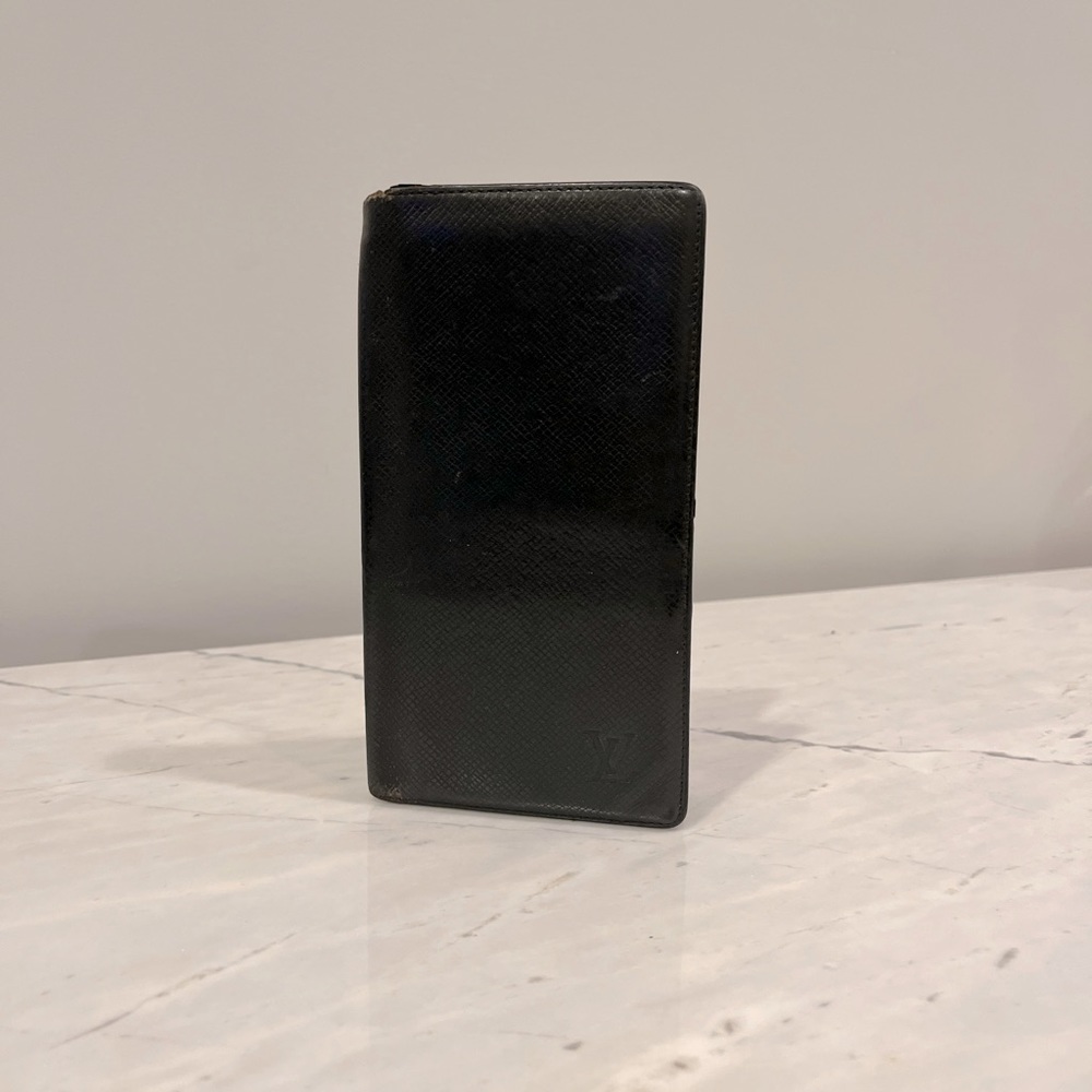 Louis Vuitton taiga leather long wallet checkbook